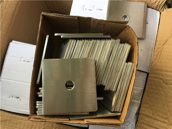 prilagojena super duplex s32205 (f60) kvadratna podložka / pritrdilni element iz nerjavečega jekla