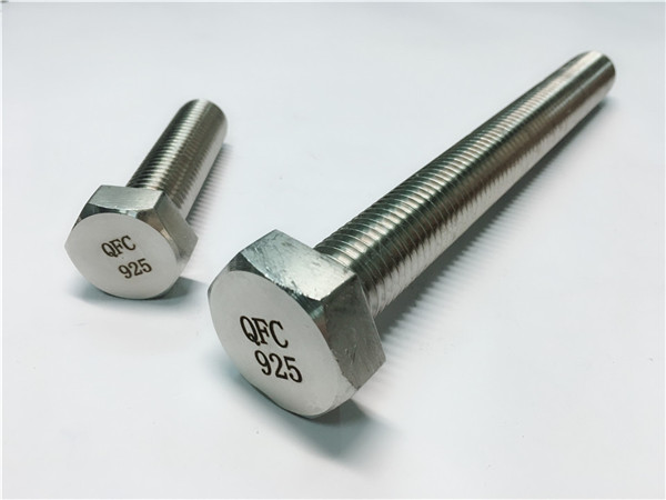 podložke z maticami iz vijakov 925, pritrdilni element iz zlitine 825/925/926.