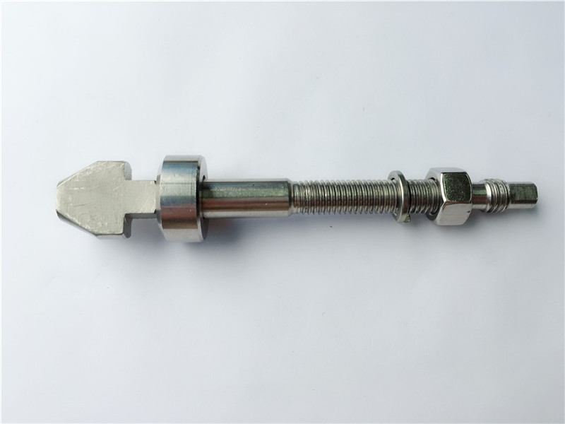 titani zavorni vijaki z zavornimi podložkami